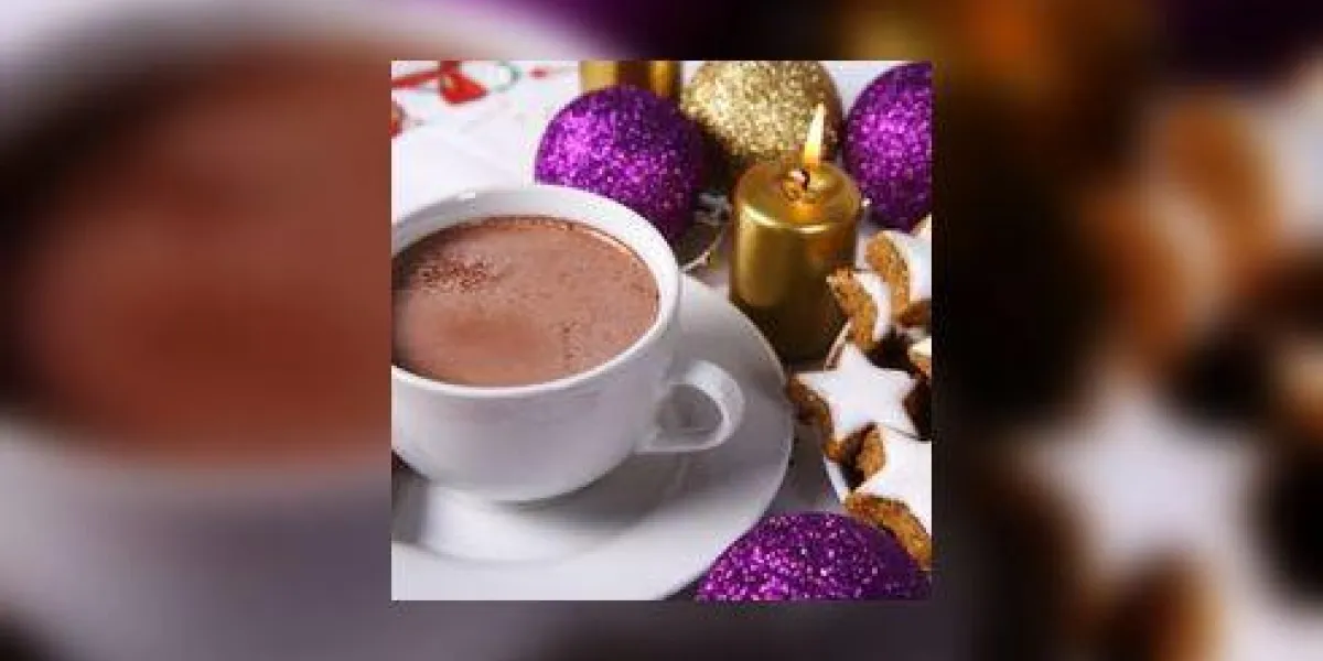 chocolat chaud et biscuits