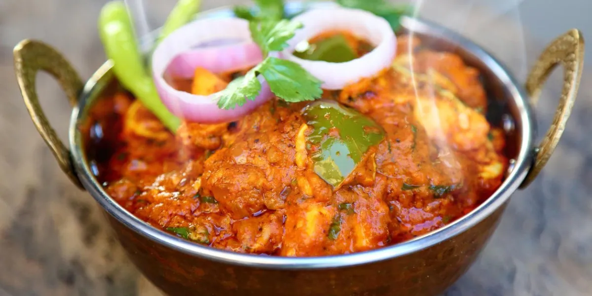 fromage indien de style cottage végétarien curry kadai paneer - cuisine indienne traditionnelle
