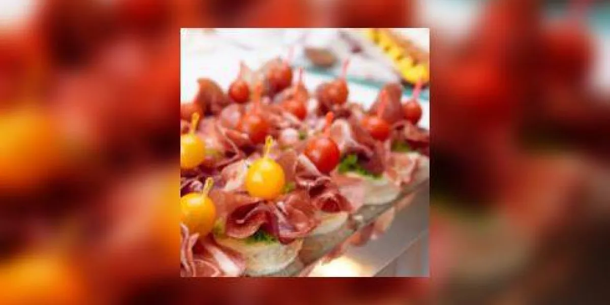 canapés au jambon cru