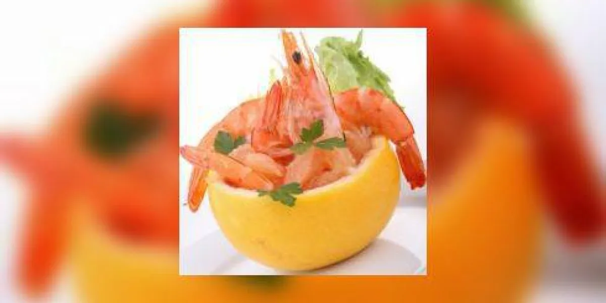 salade de crevettes et de pamplemousse
