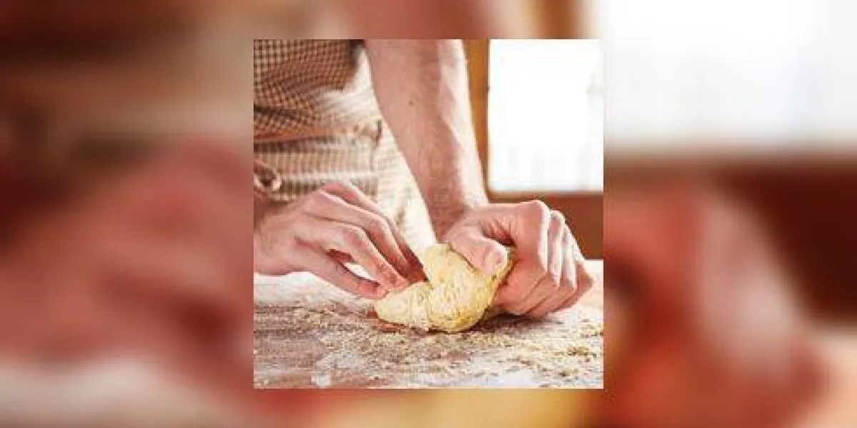 mains, cuisson, pâte, sur, table bois