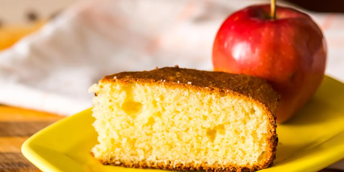 apple cake biscuit piece
