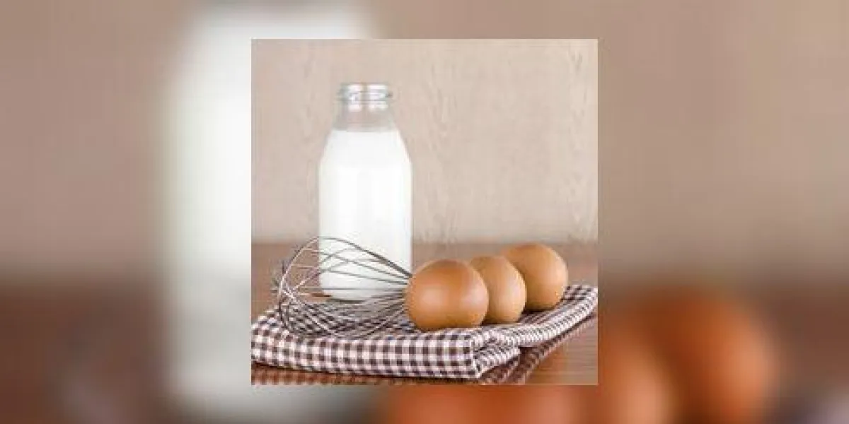 fouetter l'oeuf et le lait