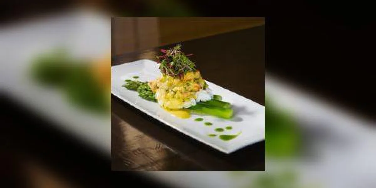 asperges chaudes aux oeufs pochés au chardonnay