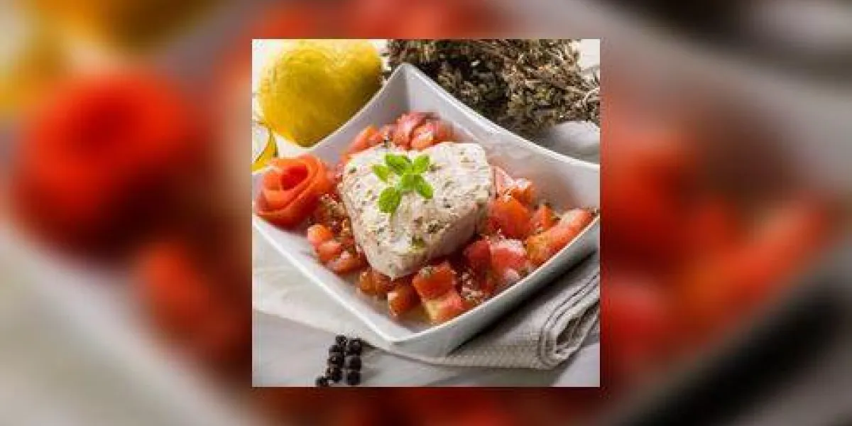 thon grillé avec salade de tomates