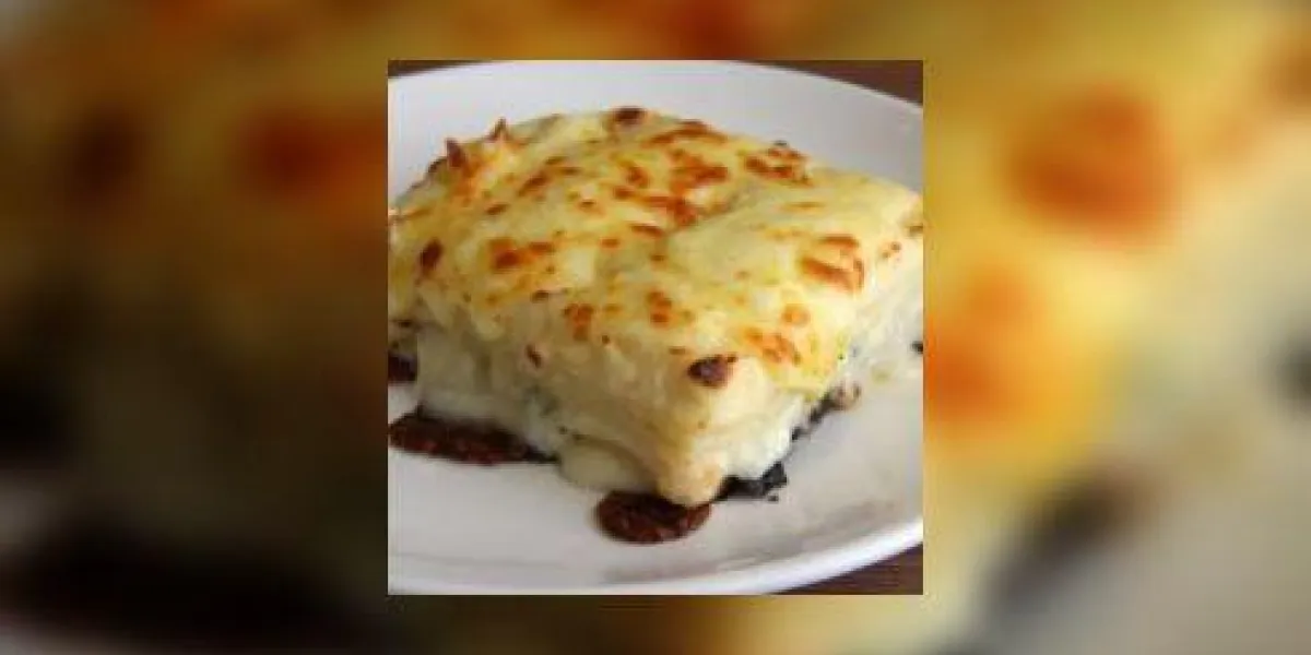 plat de lasagne à la sauce blanche plat de lasagne à la sauce blanche