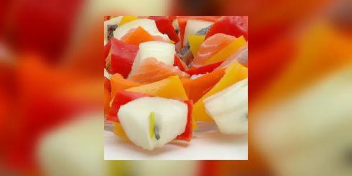 brochettes de saumon avec la zone centrale intentionnellement au point brochettes de saumon avec la zone centrale intentionnellement au point