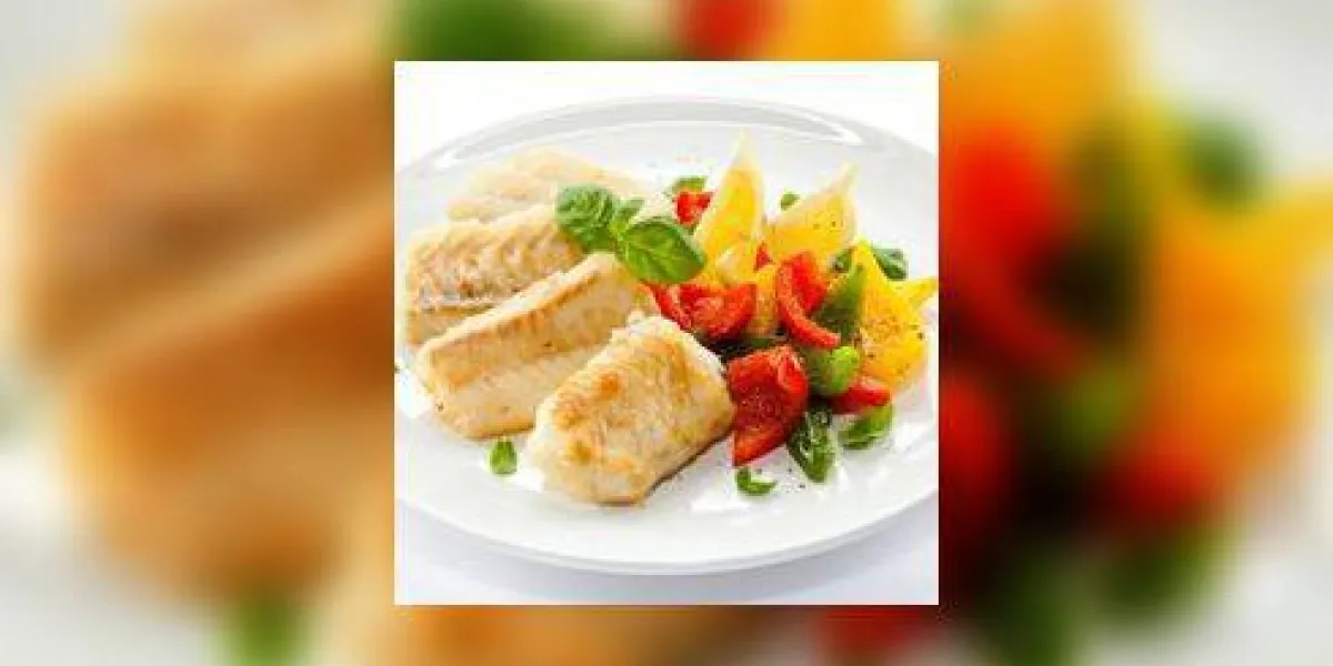 filets de morue frits et légumes filets de morue frits et légumes