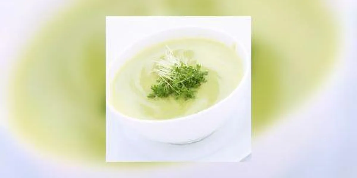 soupe aux pois et à la mozzarella